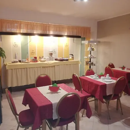 Alojamento de Acomodação e Pequeno-almoço La Casa Del Melograno 4*