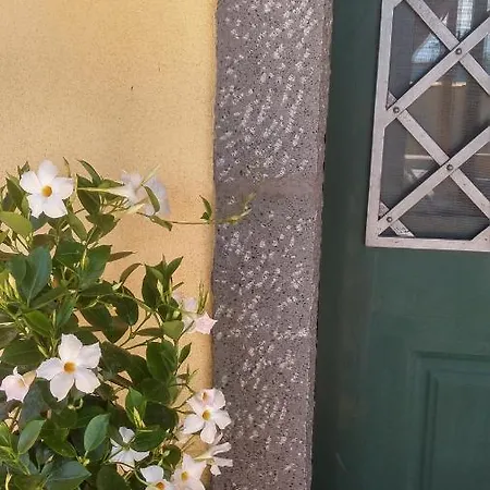 Alojamento de Acomodação e Pequeno-almoço La Casa Del Melograno 4*