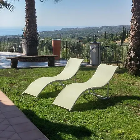 La Casa Del Melograno Bed & Breakfast