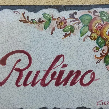 Alojamento de Acomodação e Pequeno-almoço La Casa Del Melograno 4*