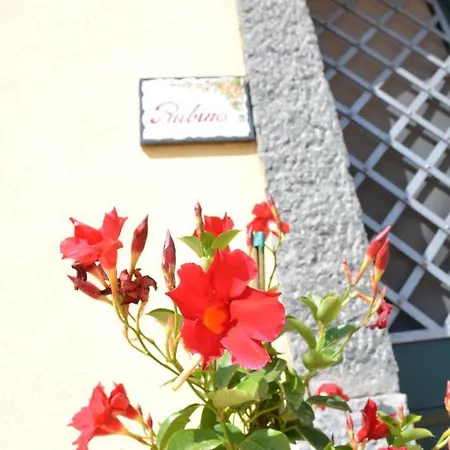 La Casa Del Melograno *