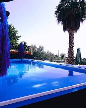 Alojamento de Acomodação e Pequeno-almoço La Casa Del Melograno 4*